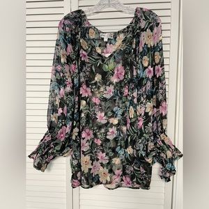 Gorgeous sheer floral top - 2X - NWT